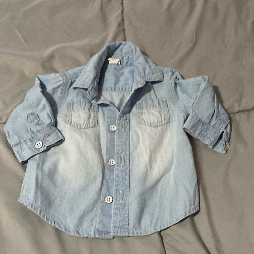 Old Navy infant boys light blue button down shirt